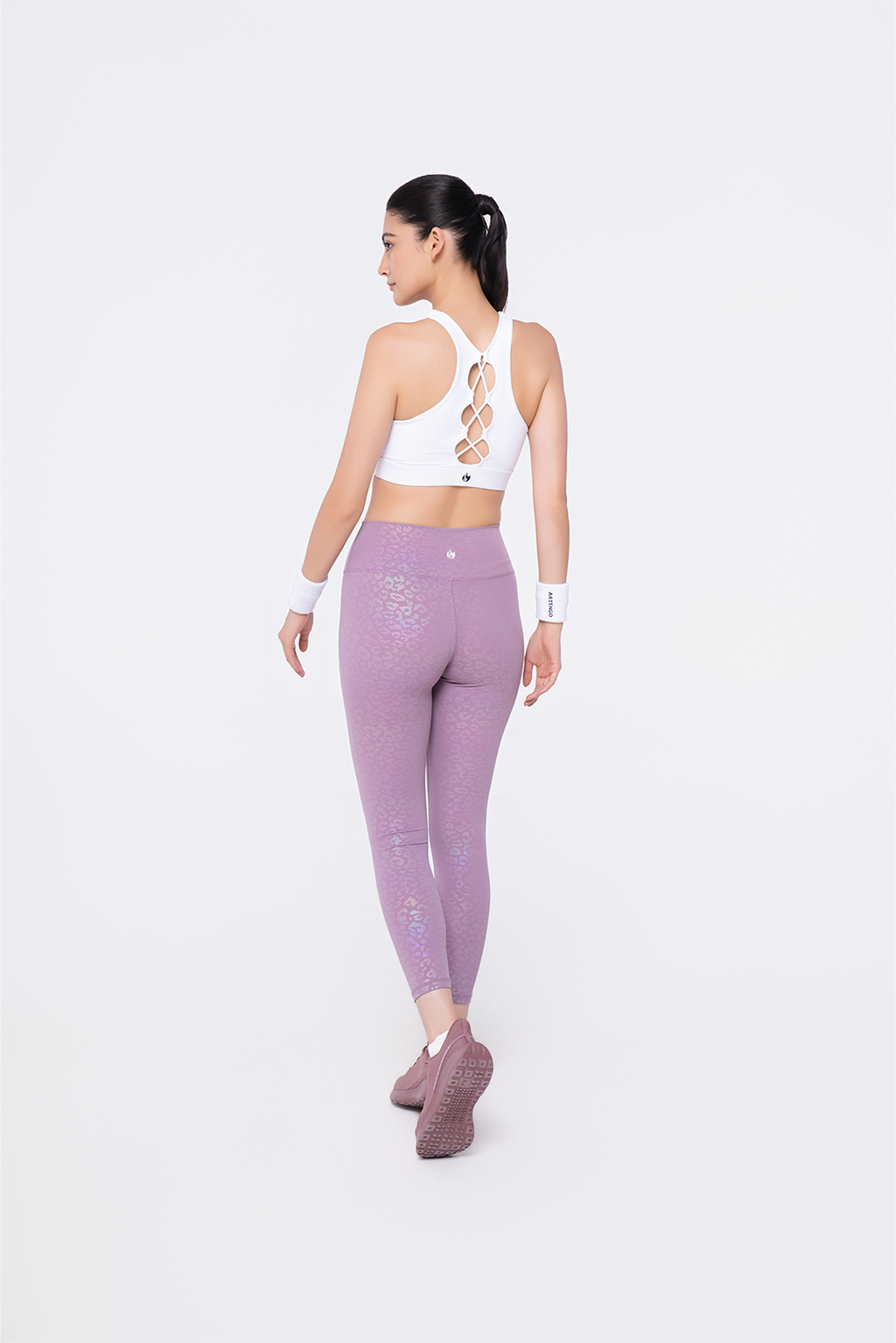 Interlace Bra Top & Iridescent Cheetah Leggings
